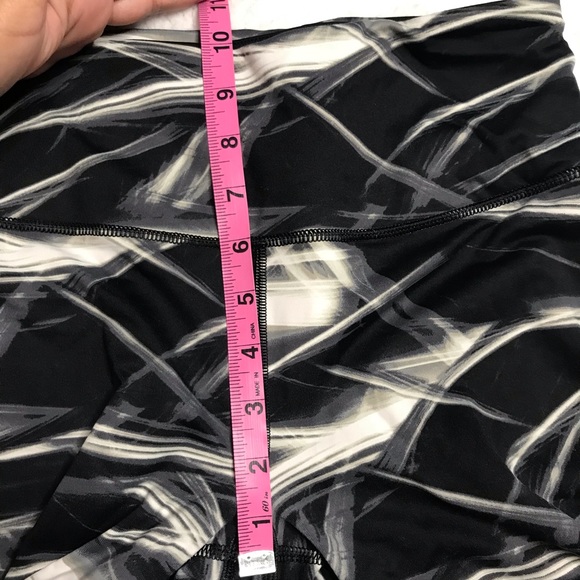 VICTORIAS SECRET SPORT LEGGINGS SIZE SMALL - Picture 7 of 7